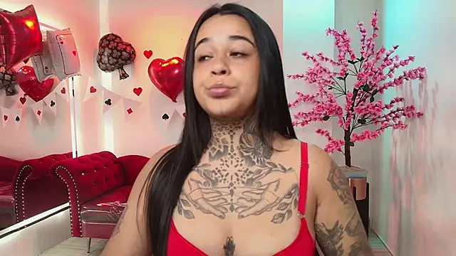 Snapshot of Black_roseee chatting on 02-15-26, 03:36 Black roseee online show from 02-15-26, 03:36