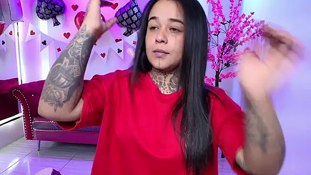 Snapshot of Black_roseee chatting on 02-21-26, 03:40 Black roseee online show from 02-21-26, 03:40