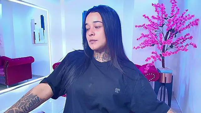 Snapshot of Black_roseee chatting on 03-05-26, 03:57 Black roseee online show from 03-05-26, 03:57