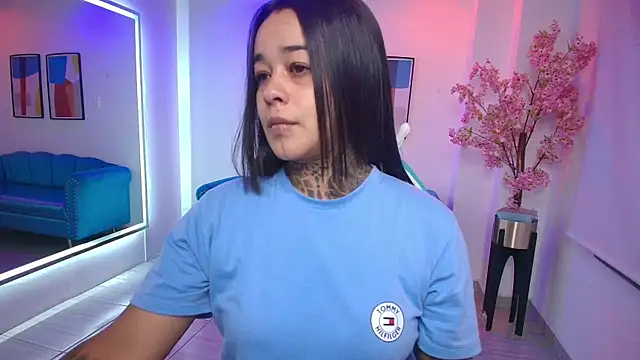 Black roseee online show from 05-20-26, 04:18