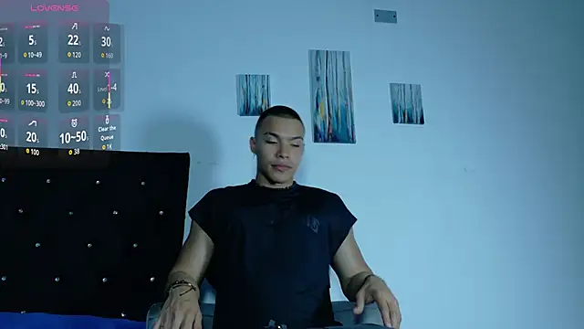 adriel escalante online show from 04-24-26, 02:03