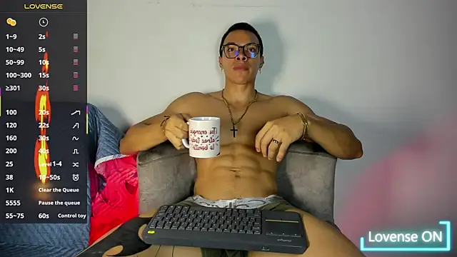 adriel escalante online show from 07-09-26, 02:37