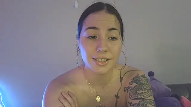 Snapshot of abimusic99 chatting on 03-08-26, 02:04 abimusic99 online show from 03-08-26, 02:04