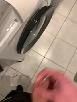 Snapshot of Immerhartundgeil chatting on 02-22-26, 12:23 Immerhartundgeil online show from 02-22-26, 12:23