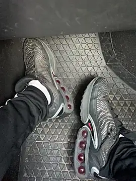 Snapshot of Immerhartundgeil chatting on 03-07-26, 03:42 Immerhartundgeil online show from 03-07-26, 03:42