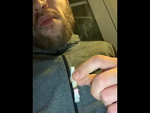 Snapshot of Immerhartundgeil chatting on 03-14-26, 08:14 Immerhartundgeil online show from 03-14-26, 08:14