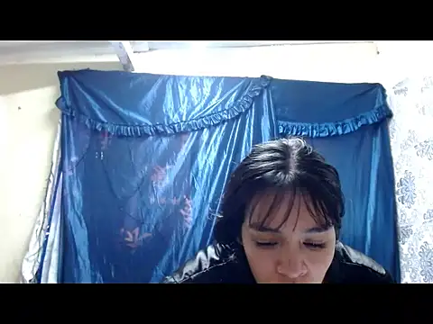 Snapshot of sharon-candy12 chatting on 09-12-25, 09:04 sharon-candy12 online show from 09-12-25, 09:04