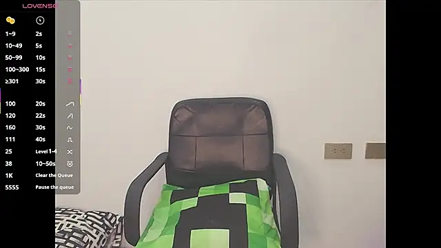 Isis Bladee online show from 06-11-26, 09:46