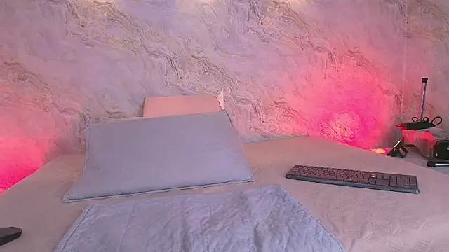 abbyrouss  online show from 10-16-25, 03:07