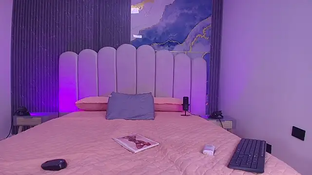 abbyrouss  online show from 04-25-26, 03:09