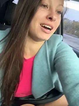 Snapshot of Jessie_Queen_1 chatting on 10-20-25, 07:31 Jessie Queen 1 online show from 10-20-25, 07:31