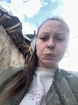 Snapshot of Jessie_Queen_1 chatting on 10-24-25, 10:22 Jessie Queen 1 online show from 10-24-25, 10:22