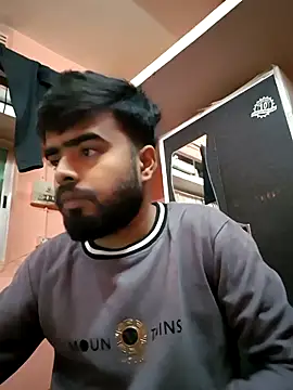 soniriyaa010101 online show from 12-05-25, 10:46