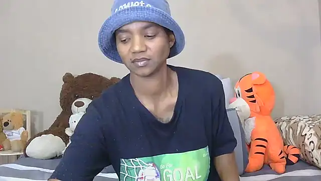 Snapshot of JANIELEE chatting on 09-22-25, 08:44 JANIELEE online show from 09-22-25, 08:44