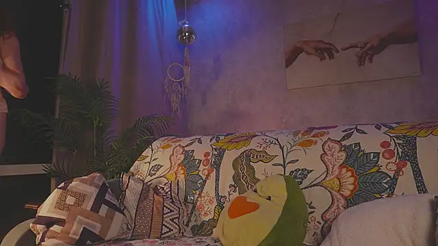 Snapshot of Charming_winky chatting on 10-21-25, 03:35 Charming winky online show from 10-21-25, 03:35