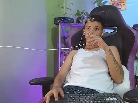 Dorland777 online show from 09-16-25, 01:39