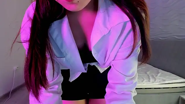 Snapshot of yanyaan chatting on 10-25-25, 04:53 yanyaan online show from 10-25-25, 04:53