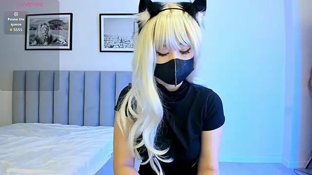 Snapshot of yanyaan chatting on 02-15-26, 08:27 yanyaan online show from 02-15-26, 08:27