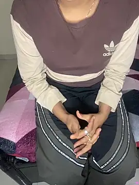 Snapshot of hottie_jenny9 chatting on 11-18-25, 06:23 hottie jenny9 online show from 11-18-25, 06:23