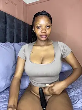 MilfBoobsxx online show from 01-14-26, 02:50