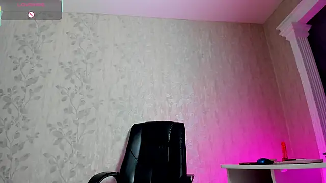 dark summer online show from 12-02-25, 07:57