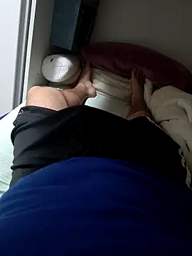 Snapshot of Enriquee147 chatting on 10-27-25, 01:37 Enriquee147 online show from 10-27-25, 01:37