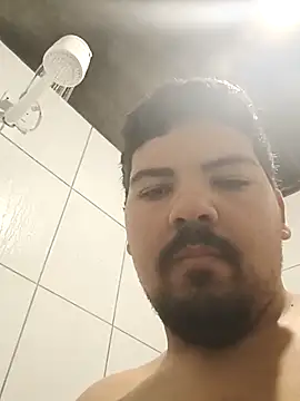 Snapshot of Enriquee147 chatting on 11-01-25, 11:29 Enriquee147 online show from 11-01-25, 11:29