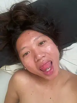 cassie cakes online show from 04-28-26, 03:55