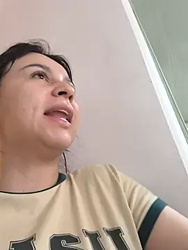 Daniela-rosee online show from 07-09-26, 04:00