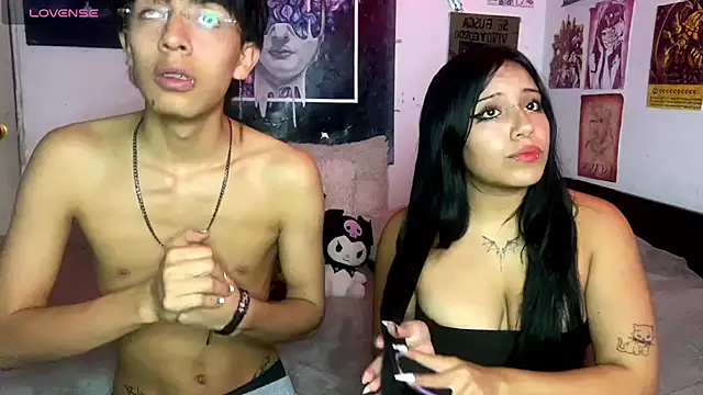 Snapshot of Violett_Danteex chatting on 03-14-26, 10:10 Violett Danteex online show from 03-14-26, 10:10