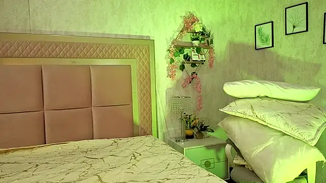 RobinBennett online show from 10-15-25, 12:16