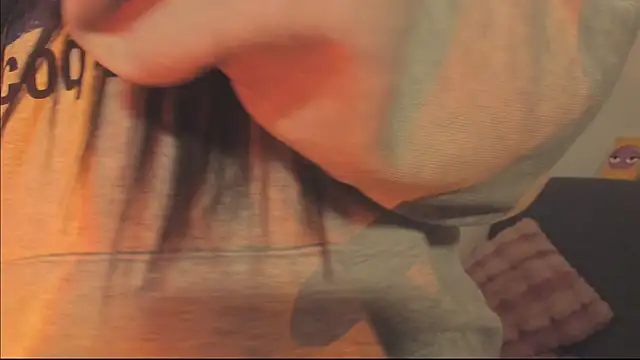 Snapshot of SofiaBermudez chatting on 03-19-26, 05:11 SofiaBermudez online show from 03-19-26, 05:11