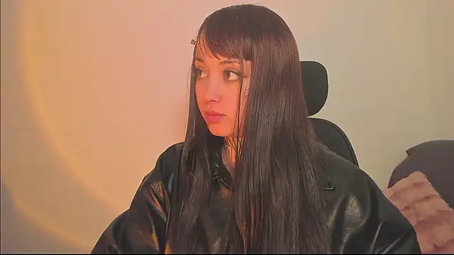 Snapshot of SofiaBermudez chatting on 03-20-26, 03:11 SofiaBermudez online show from 03-20-26, 03:11