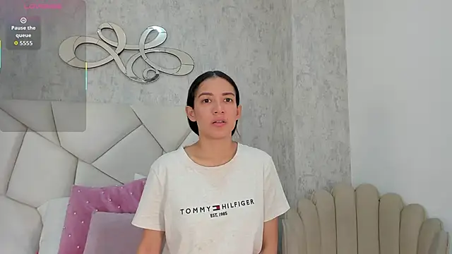 Skylerwhite02 online show from 10-29-25, 07:59