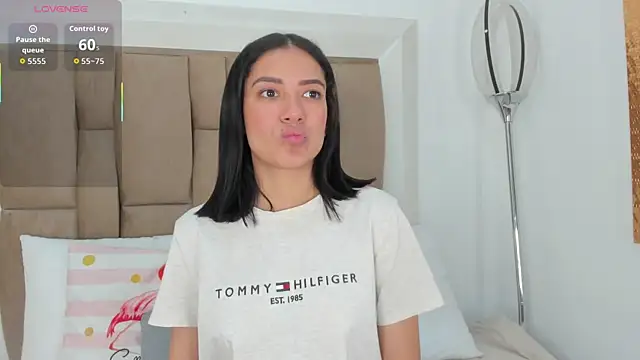 Snapshot of Skylerwhite02 chatting on 01-06-26, 07:50 Skylerwhite02 online show from 01-06-26, 07:50