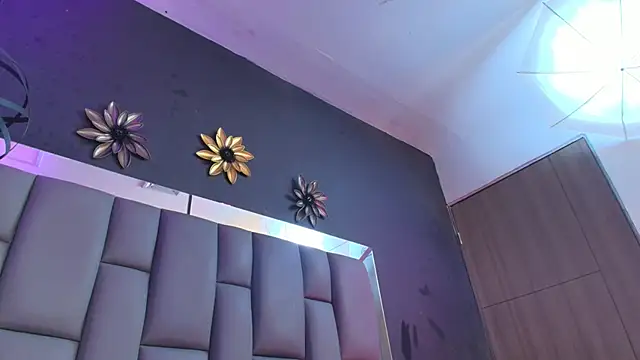 kissme luna online show from 11-11-25, 07:03