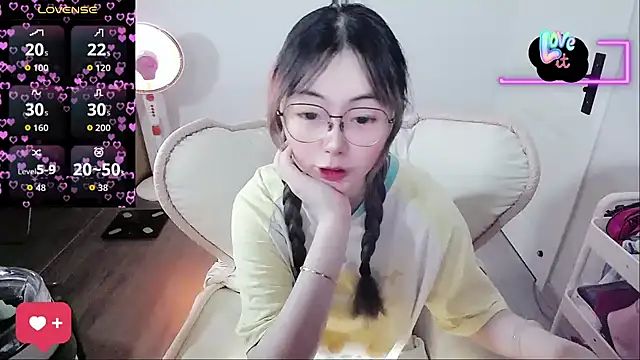 baby-yaya20 online show from 03-16-26, 12:09