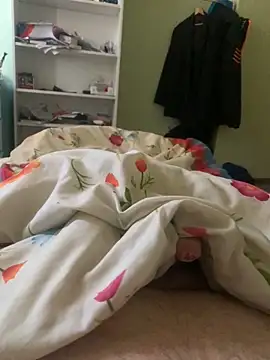 Snapshot of mystery420_ chatting on 10-03-25, 12:24 mystery420 online show from 10-03-25, 12:24