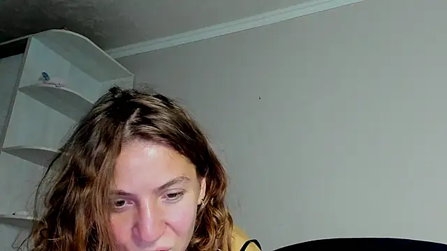 Snapshot of lost_moon chatting on 10-11-25, 05:55 lost moon online show from 10-11-25, 05:55