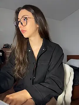 Snapshot of Viithoney chatting on 10-21-25, 07:20 Viithoney online show from 10-21-25, 07:20