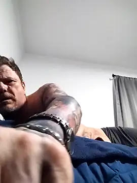 WiltedYeller online show from 03-05-26, 04:30