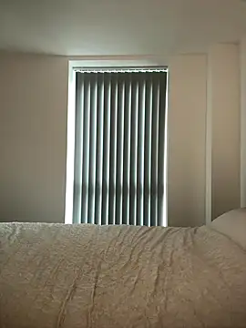 SexySaraxxoo online show from 12-16-25, 11:48