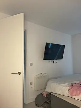 SexySaraxxoo online show from 04-28-26, 10:42