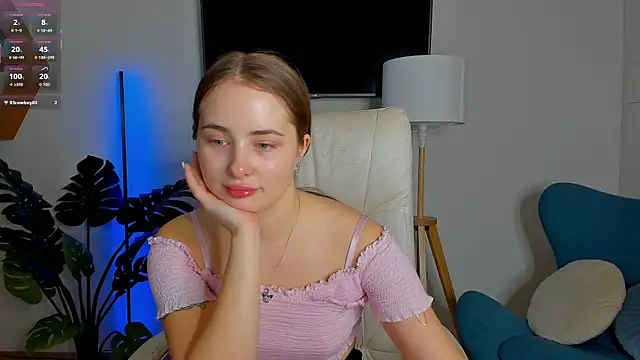Snapshot of Sweet__Amily chatting on 10-01-25, 06:19 Sweet Amily online show from 10-01-25, 06:19