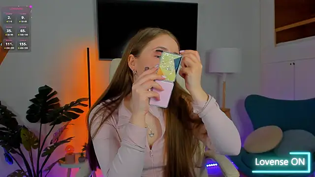 Sweet  Amily online show from 04-18-26, 05:55