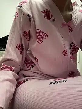 Snapshot of Nahiida23 chatting on 03-11-26, 09:43 Nahiida23 online show from 03-11-26, 09:43