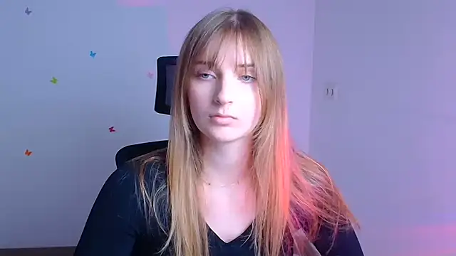 Snapshot of NeyliDream chatting on 10-06-25, 12:24 NeyliDream online show from 10-06-25, 12:24