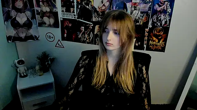 Snapshot of NeyliDream chatting on 10-14-25, 06:36 NeyliDream online show from 10-14-25, 06:36