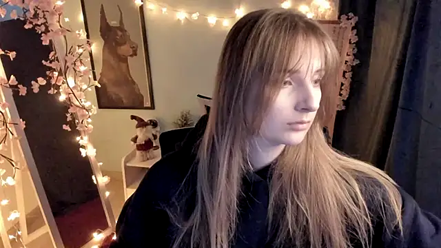 Snapshot of NeyliDream chatting on 02-02-26, 01:32 NeyliDream online show from 02-02-26, 01:32