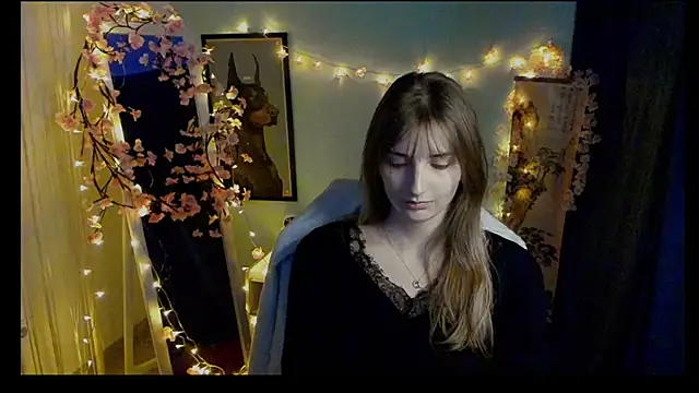 Snapshot of NeyliDream chatting on 02-22-26, 01:20 NeyliDream online show from 02-22-26, 01:20